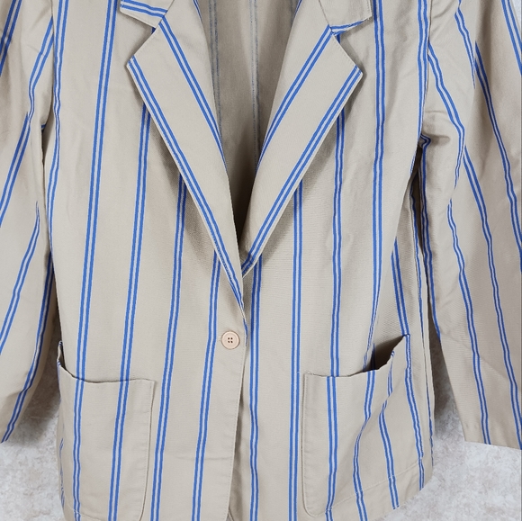 VINTAGE RUSS Tan w/Blue Stripes Blazer - Picture 2 of 7